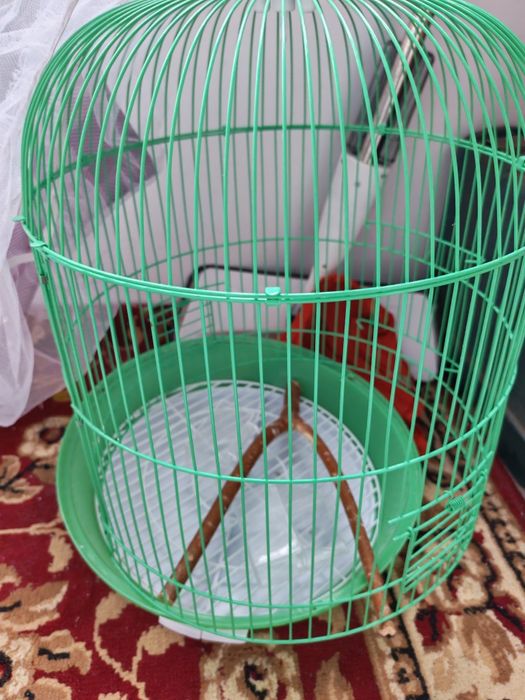 Продам клетку для попугаев