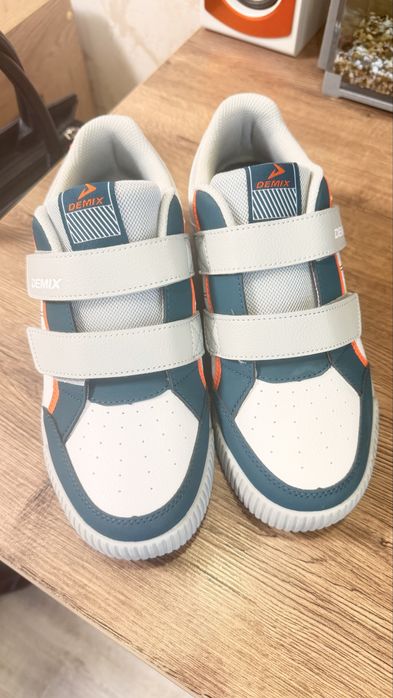 Кеды детские, кросовки.