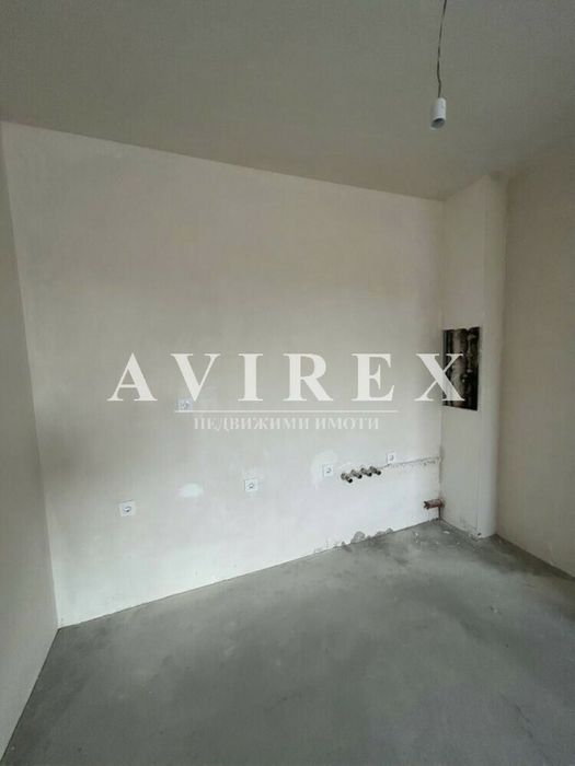 ОФЕРТА 42154 Двустаен апартамент в кв. Тракия, зад Томов Плаза.