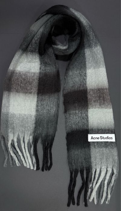 Шал Acne Studios