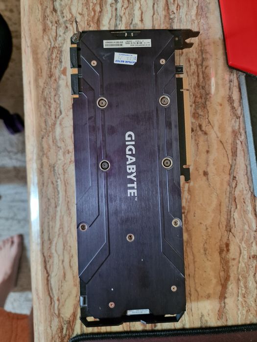 Видеокарта GTX gigabyte  1080 8 gb