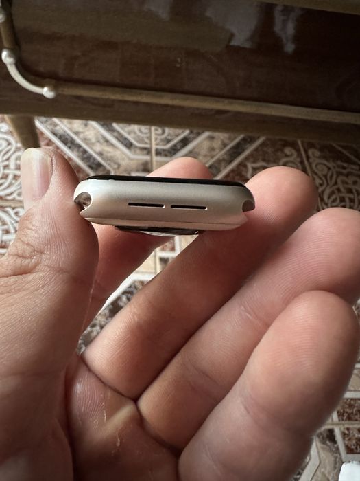 Apple Watch SE 3 40mm Starlight