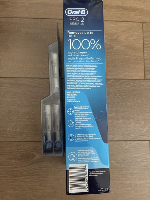 Oral b pro 2 2000 електрическа четка за зъби с 6 резерви
