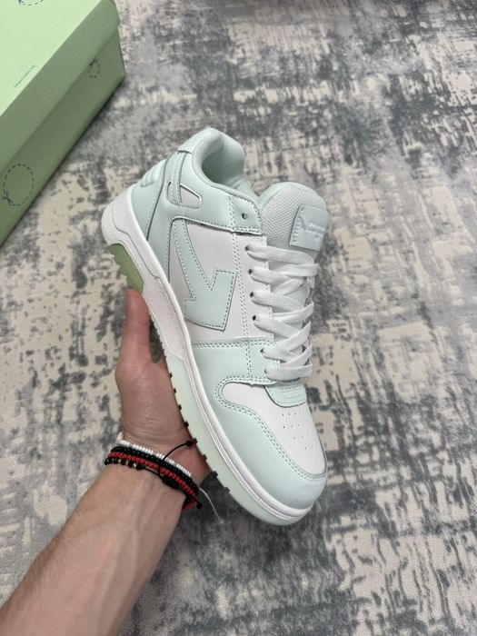 Vand Off White Out Of Office