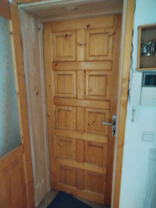 Дървени врати чам