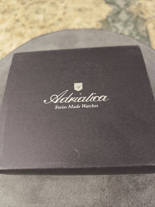 Наручные часы Adriatica Швейцария. Новые. Оригинал!