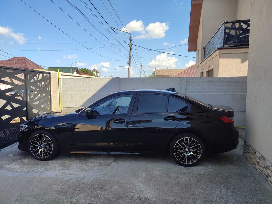BMW Seria 3 2022 — imagine 4