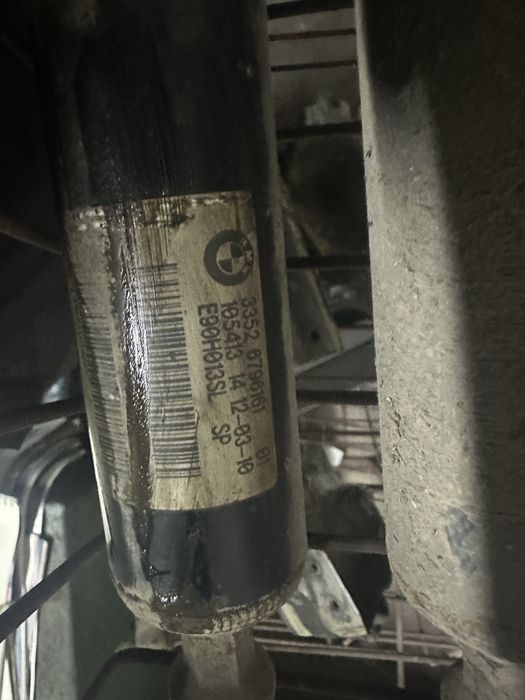 Bmw бмв Е90 Е91 газови оригинални задни амортесьори