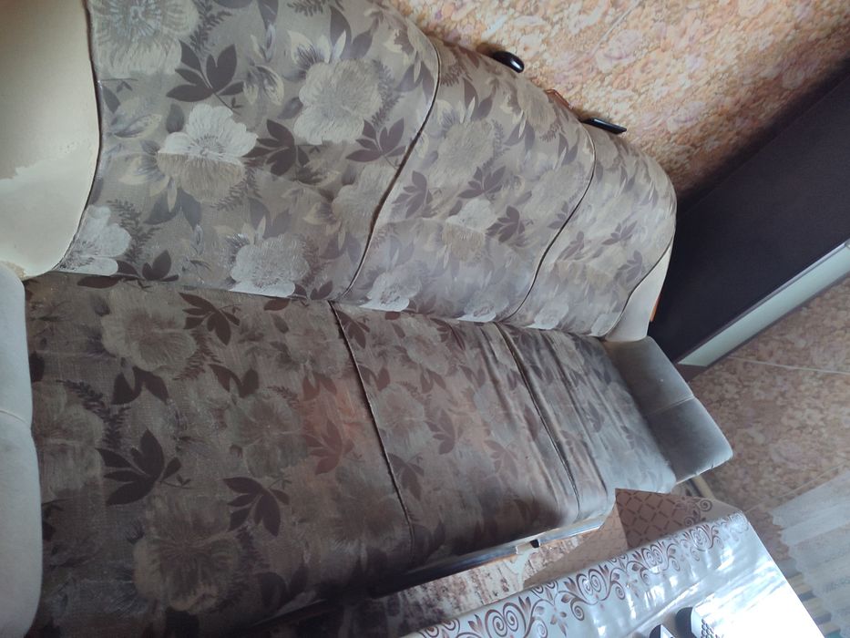 Продам срочно дёшево диван