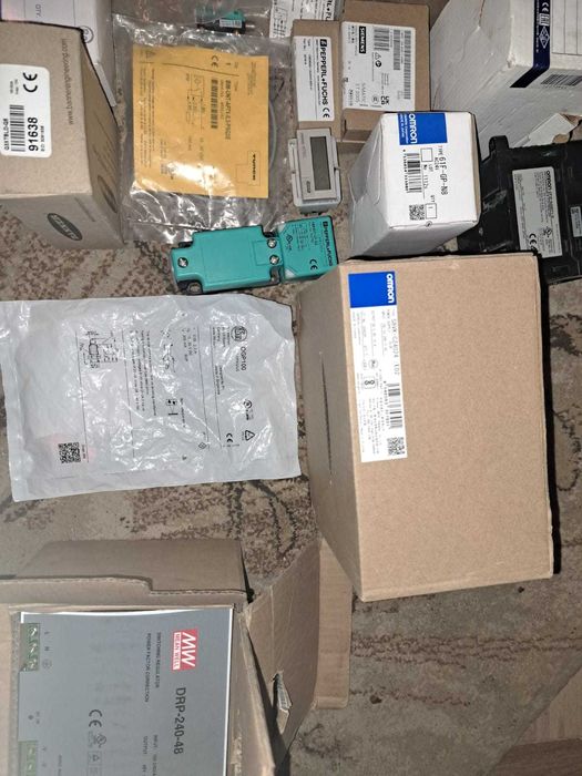 HMI OMRON,mini plc Mitsubishi