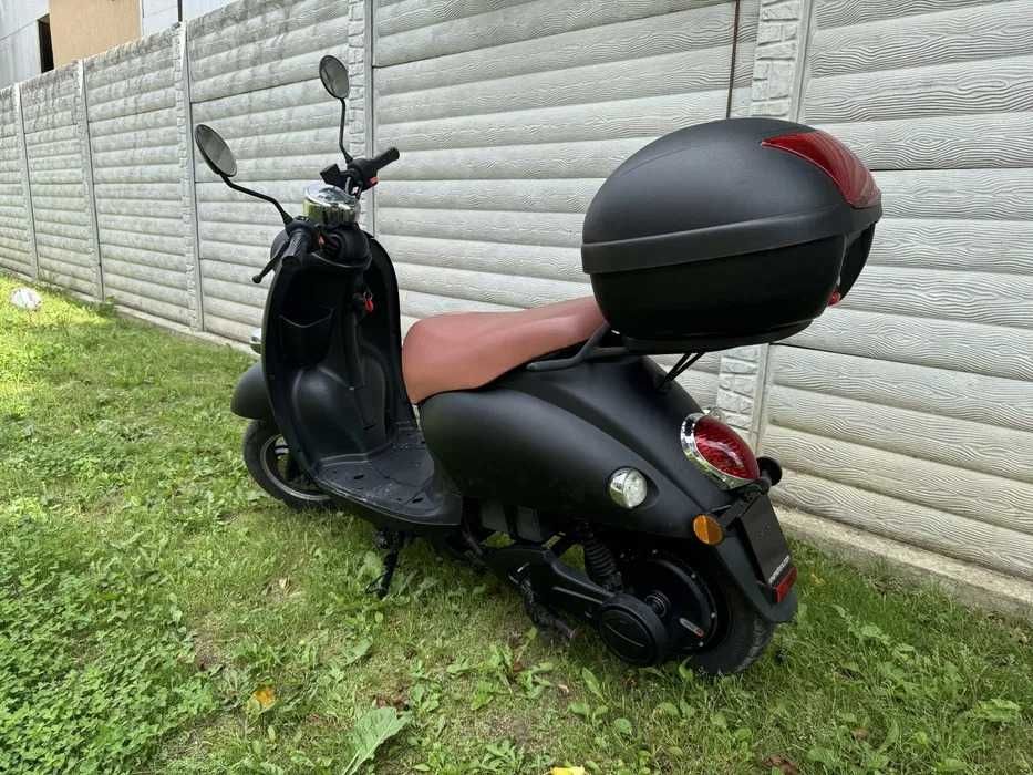 Scuter electric UNU 3kw
