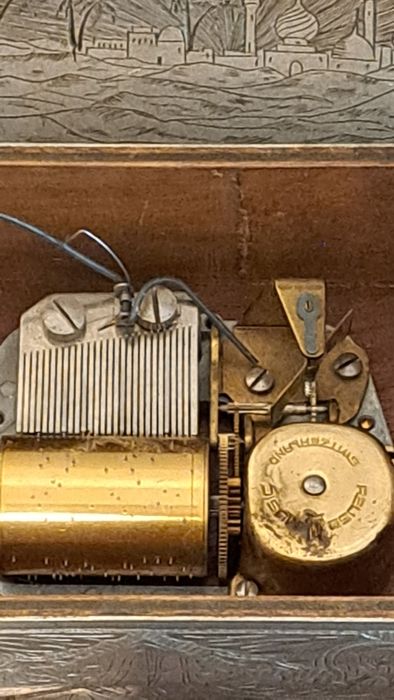 Cutii  Muzicale vechi functionale