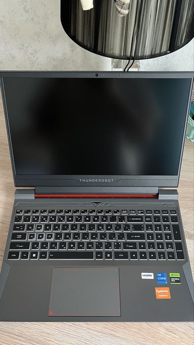 Thunderobot 4050 rtx/i5