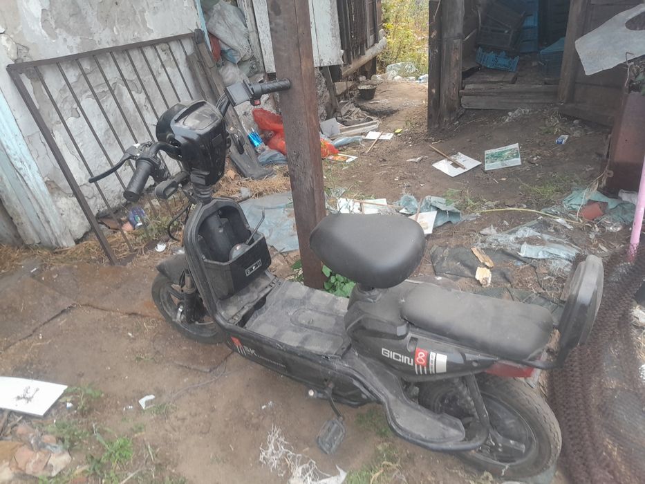 Продам илектро скутер