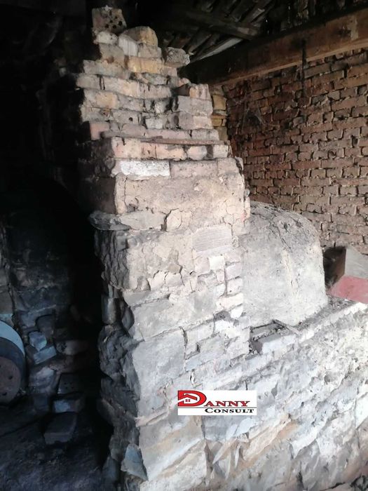 Къща с двор в с. Обединение, обл. Велико Търново