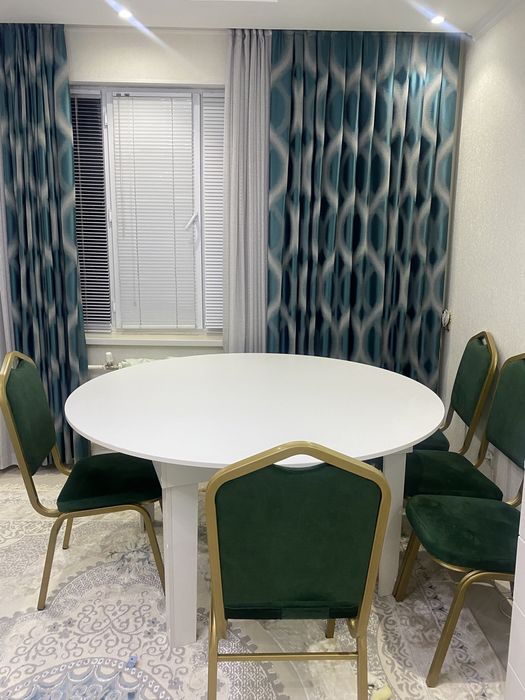 Стол и стулья сатылады!