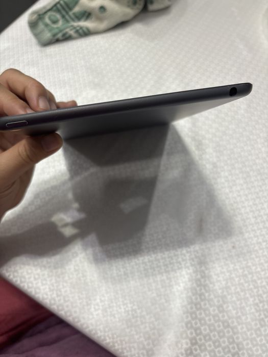 Продам ipad 5 mini