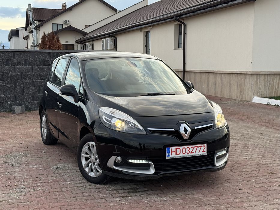 Vând Renault Scenic 3 Facelift Motor 1.2 Benzină E5 Am 2015 Km 136000