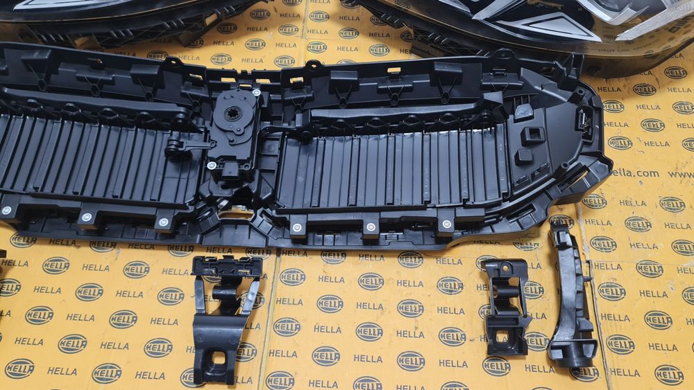 Grila masca radiator clapete active far faruri led BMW 3 G20 G21 facelift lci bara aripa capota armatura
