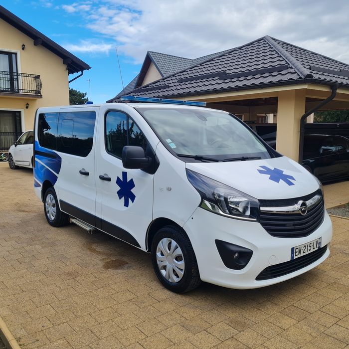 Vând ambulanta Vito