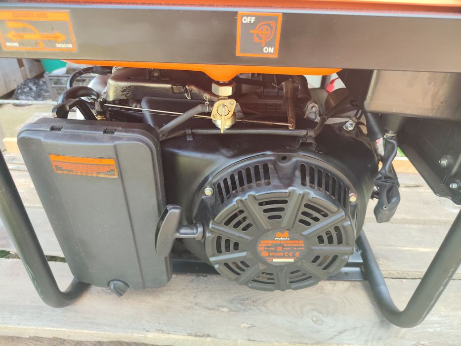 Generator de curent electric