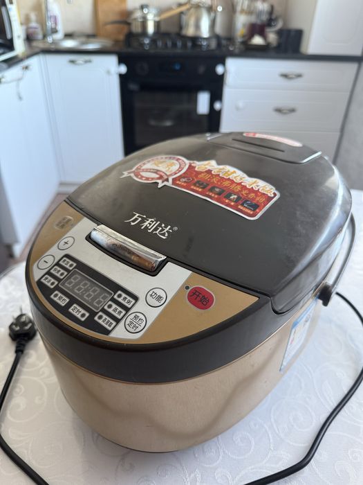 Продам рисоварку в хорошем состоянии