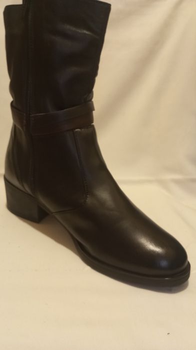 Ghete piele Nr.36