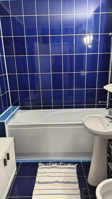 Inchiriez apartament 2 camere decomandat , zona Mobila