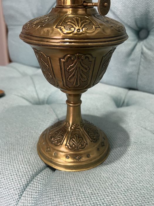 Lampa pe gaz antică