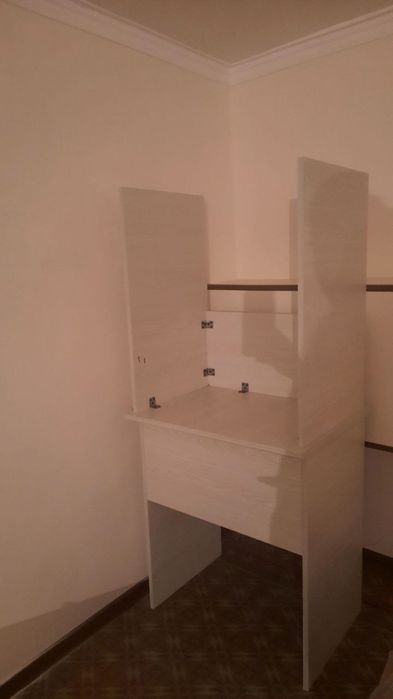 Qoʻshimcha dars oʻtish uchun komplekt stol stul