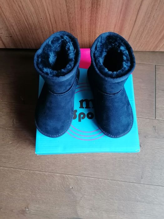 Ghete Melania mar 25 gen UGG Marca Melania