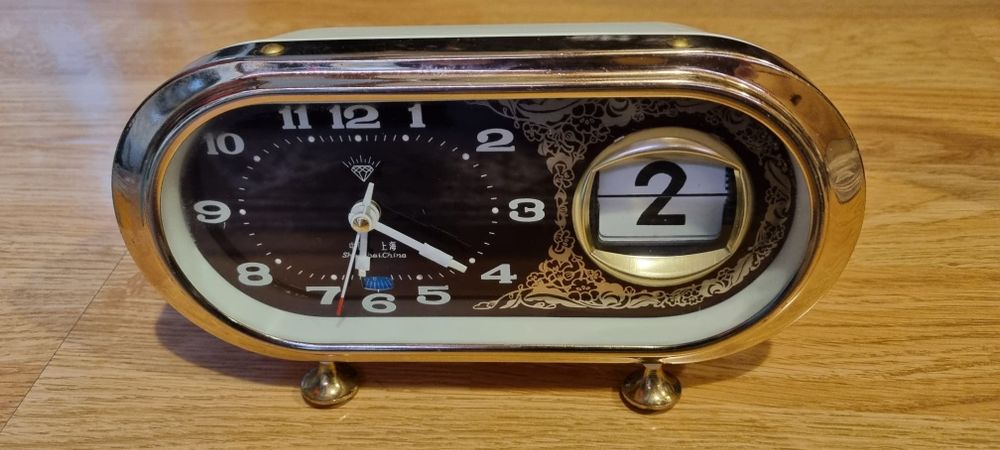 Ceas de masă China