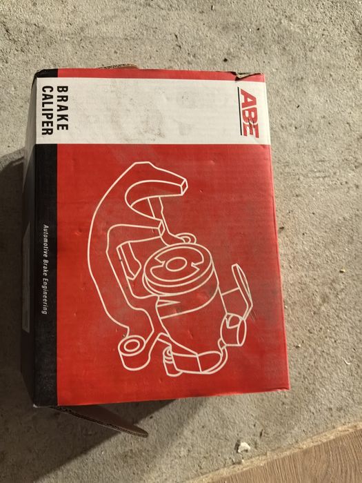 Чисто Нови задни спирачни апарати за Opel Zafira А 2000г.