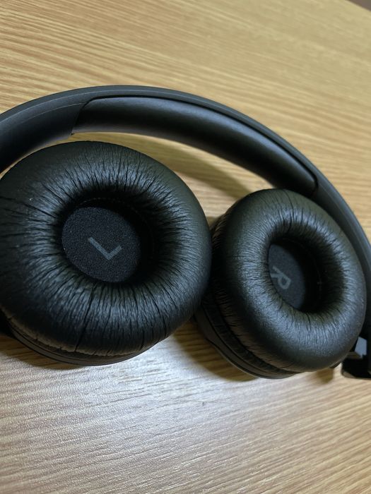 Căști Wireless JBL Tune – Bluetooth, Pure Bass, Stare Impecabilă