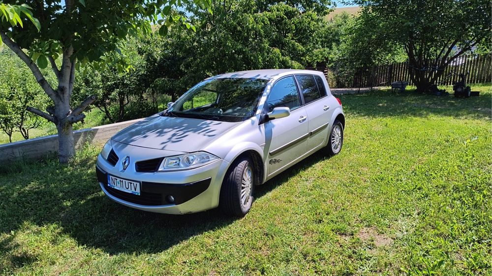 RENAULT Megane