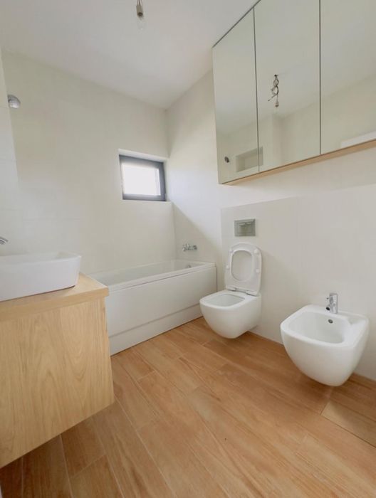 Casa INDIVIDUALA, cu GARAJ, teren 450 mp, Valea Adanca - Miroslava