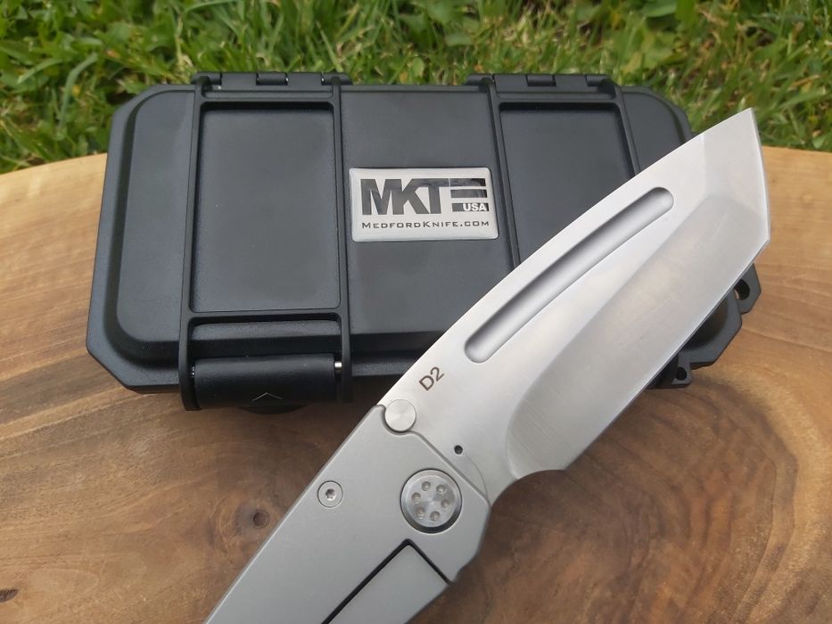 Масивен сгъваем нож MKT USA