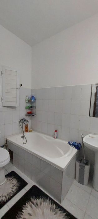 2/2/7. Сергели 6а. Квартира 50 м², дом кирпичный. Метро - 800 м.