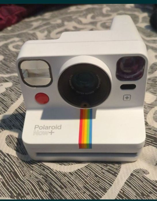 Camera Polaroid now+