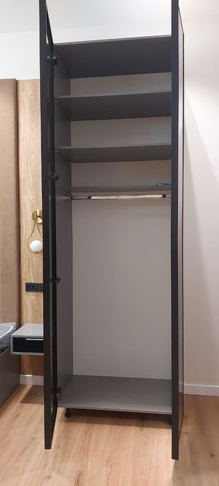 Шкаф продаётся недорого