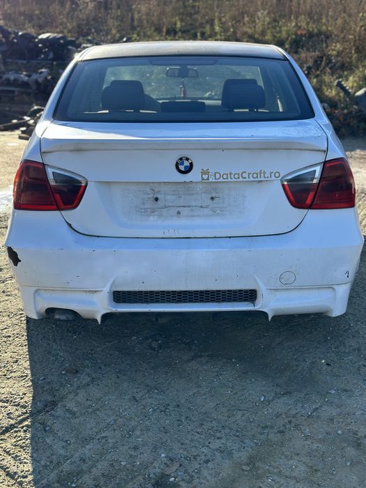 Dezmembrez bmw e90 2.0 163 cp