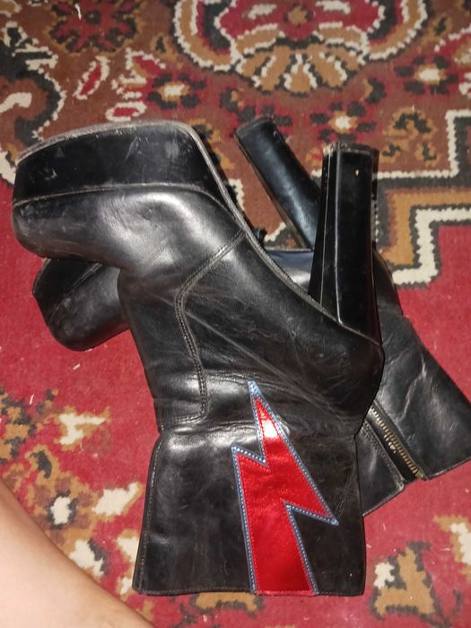 Botine noi din piele naturala,cu model traznet