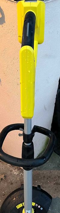 Trimmer pentru gazon cu acumulator