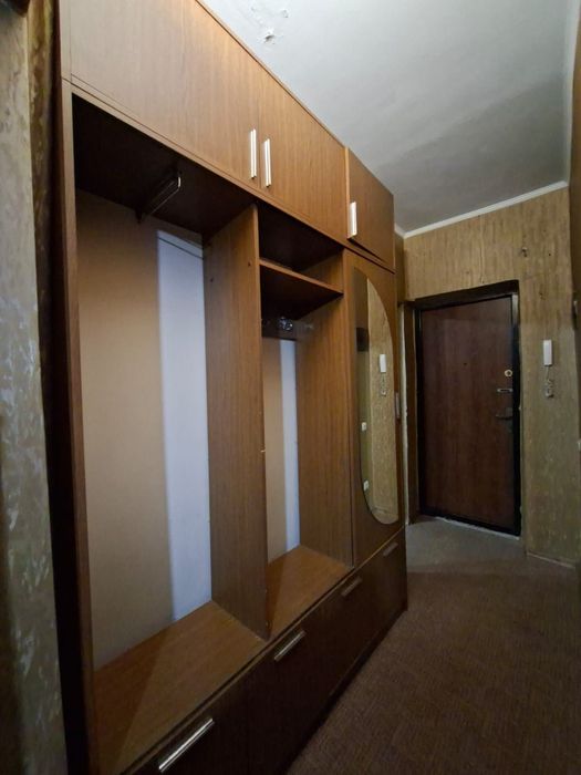Продам шкаф в прихожую