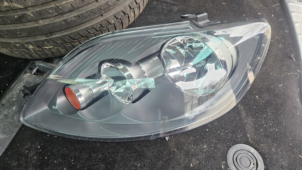 Far  stanga vw golf  plus 5