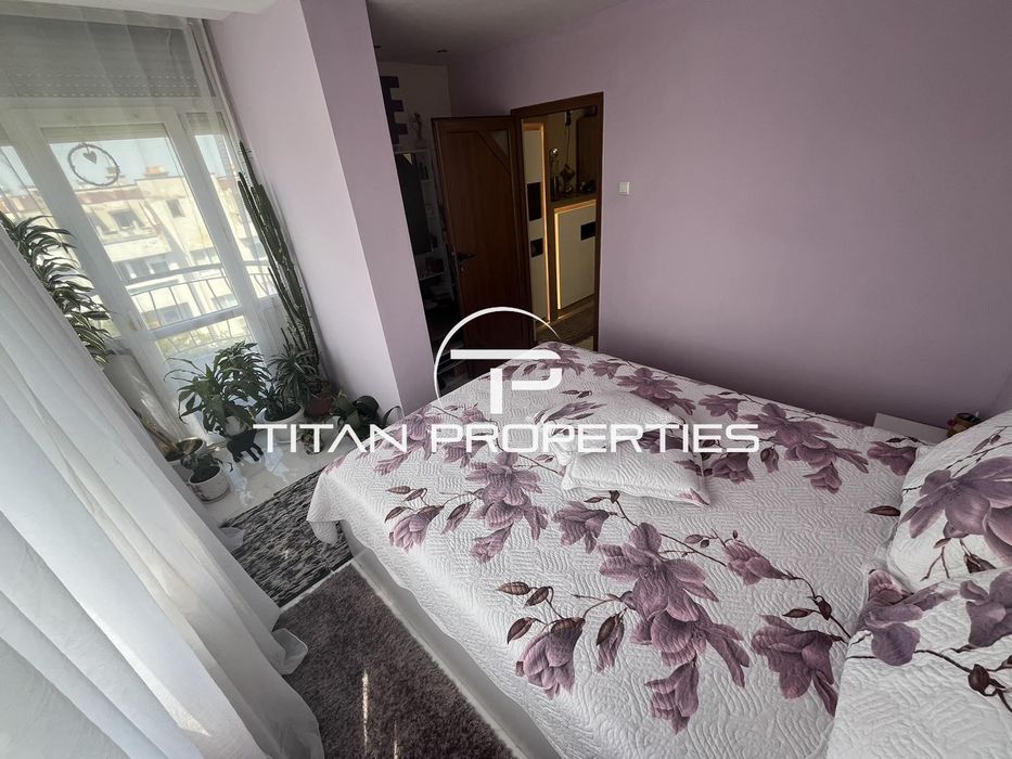 Продава се Четиристаен апартамент в Бургас, Меден рудник - зона Г - 160 кв.м за 963 €/кв.м - Снимка #8