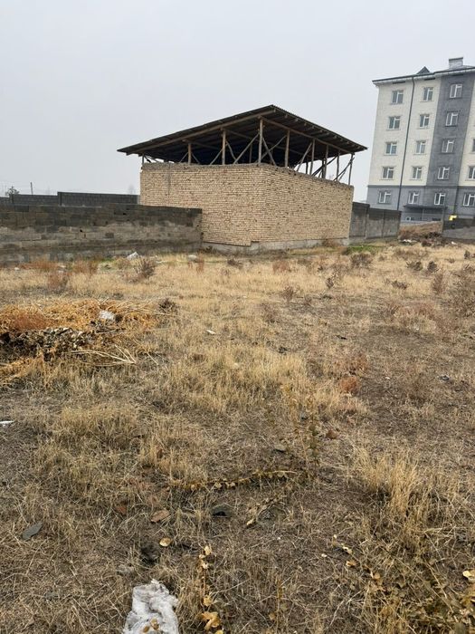 Участка сотилади