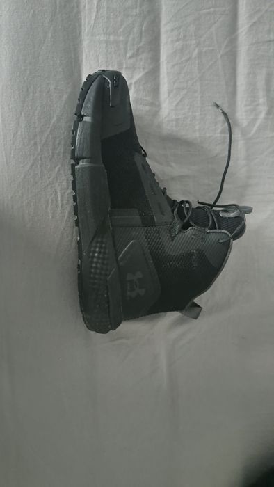 Ghete Under Armour Charged Valsetz Mid, de iarna, purtate o data, 40.5