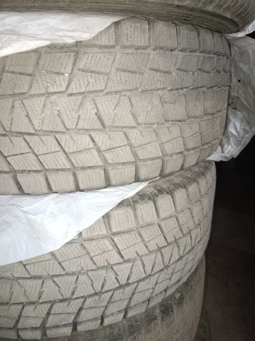 Продам покрышки 275/65 Р17