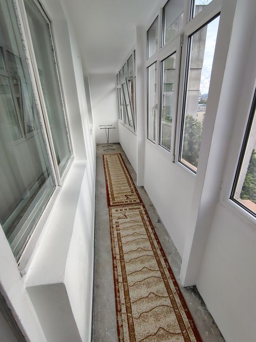 Inchiriez apartament decomandat